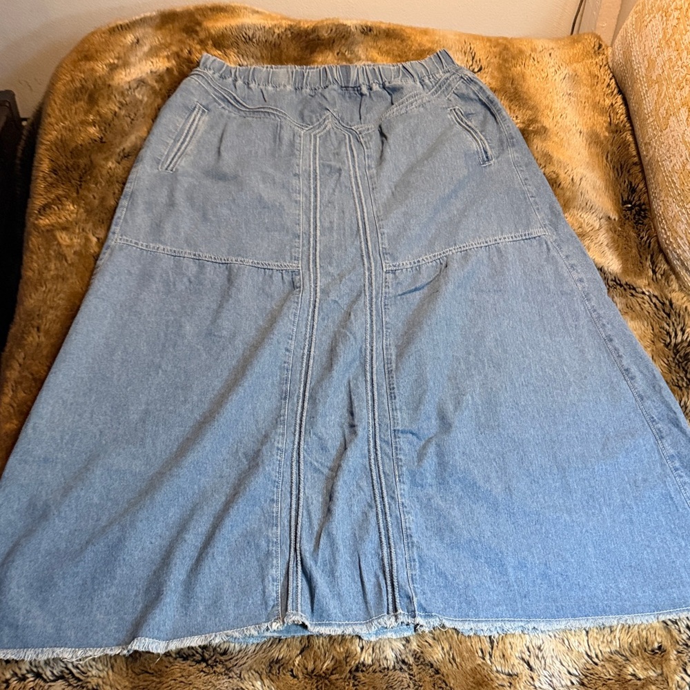 Chic Denim A-Line Skirt in Blue